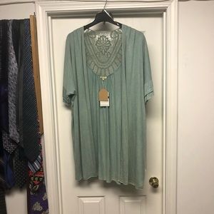 Kori 1X short sleeve cover up. New with tags.